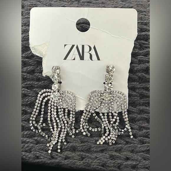 Zara Jewelry - NWT ZARA JEWEL RHINESTONE SPARKLY WATERFALL EARRINGS SILVER